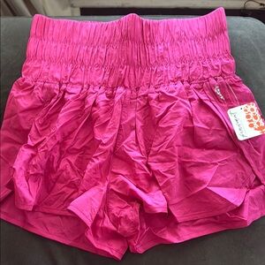 NWT Free People WAY HOME short
Vibrant color
New with tags
Built in underwear